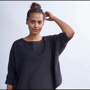 Jamie + the Jones T Top Black XS